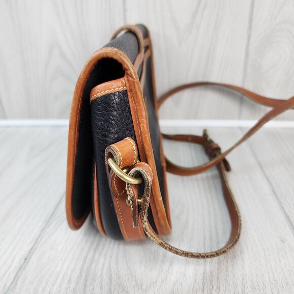 Vtg Dooney & Bourke Pebble Leather Crossbody Purse Black Brown Trim Shoulder Bag - Picture 9 of 16